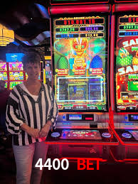 A Experiência Imersiva dos Cassinos Ao Vivo no 4400 Bet